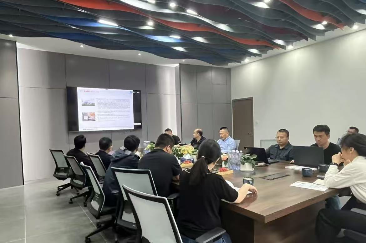 Shanghai Yinghui Visits   SooEasy for Guidance